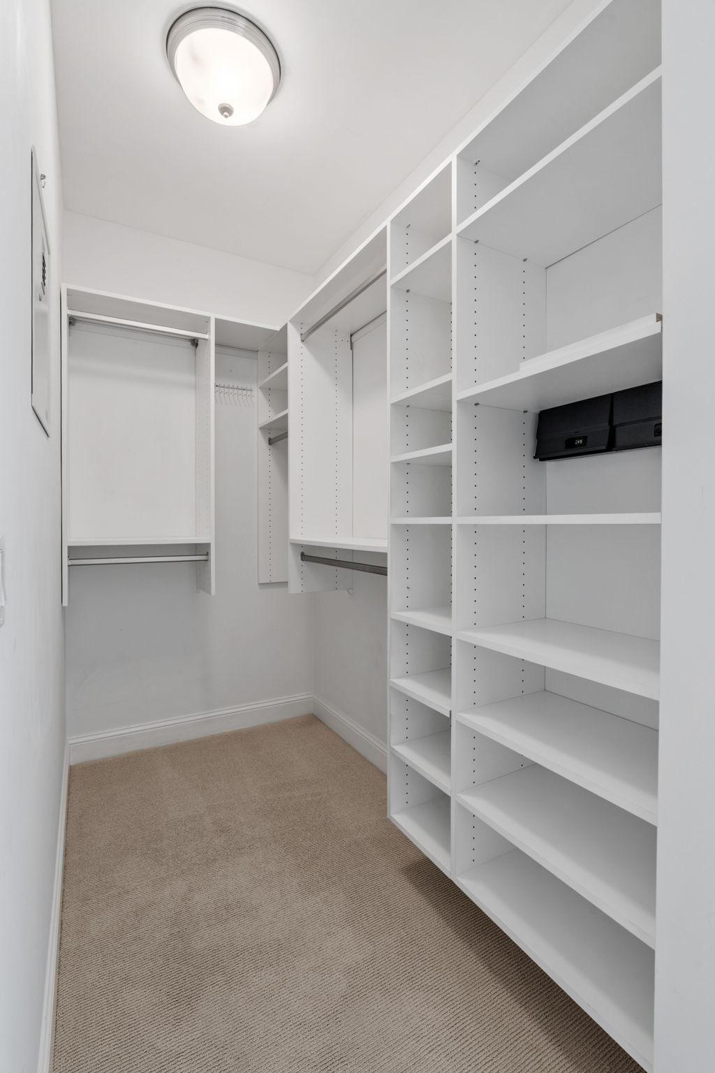 1060 Grand Avenue Unit: 300