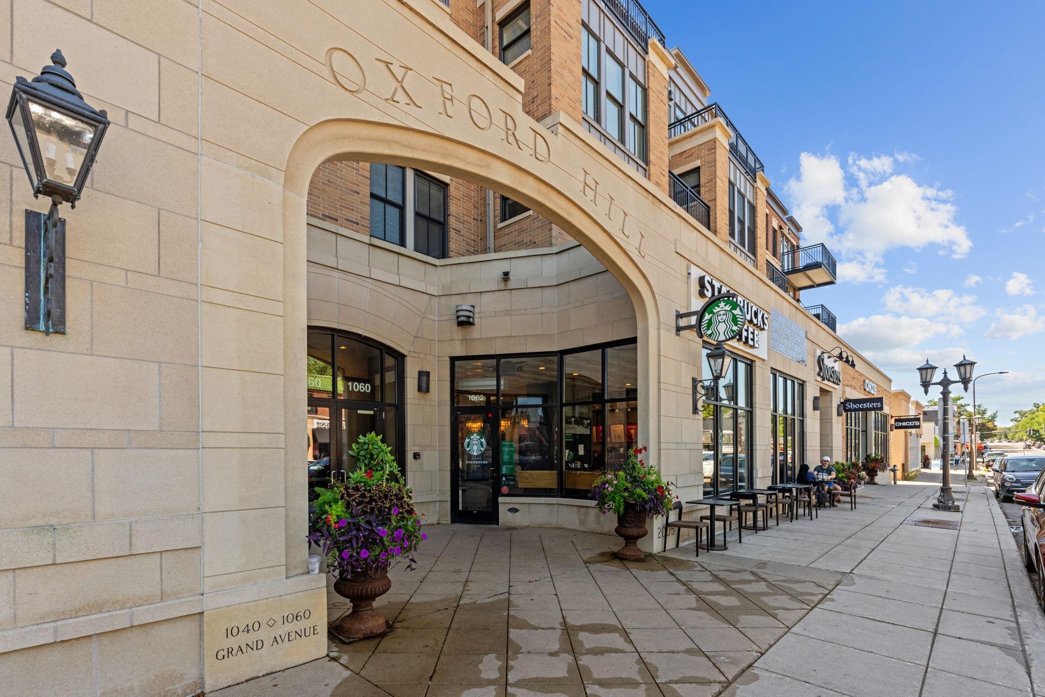 1060 Grand Avenue Unit: 300