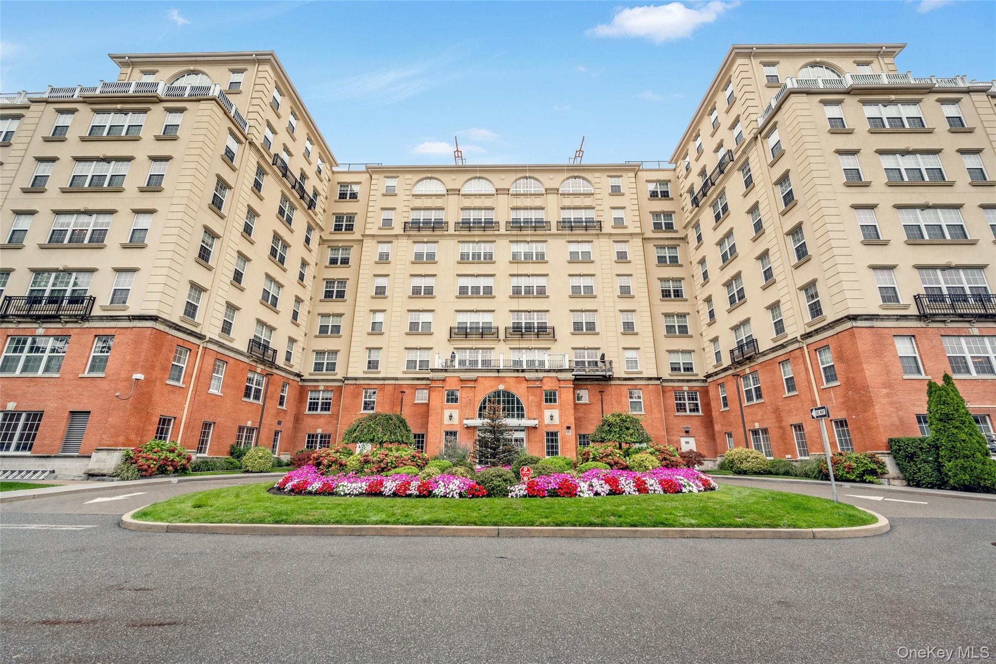 10 Byron Place Unit: 515