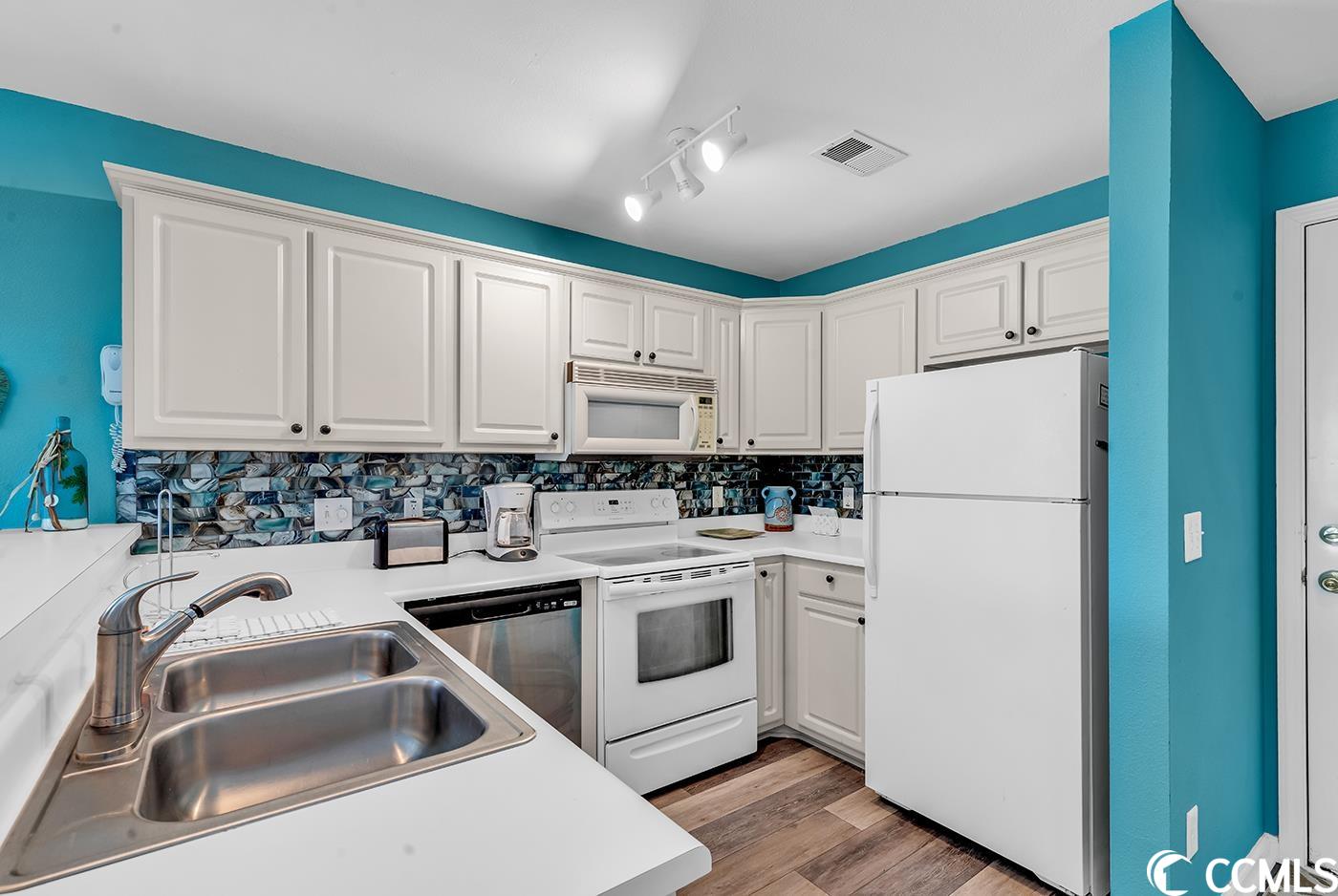 398 Blue Stem Dr. Unit: 59-F