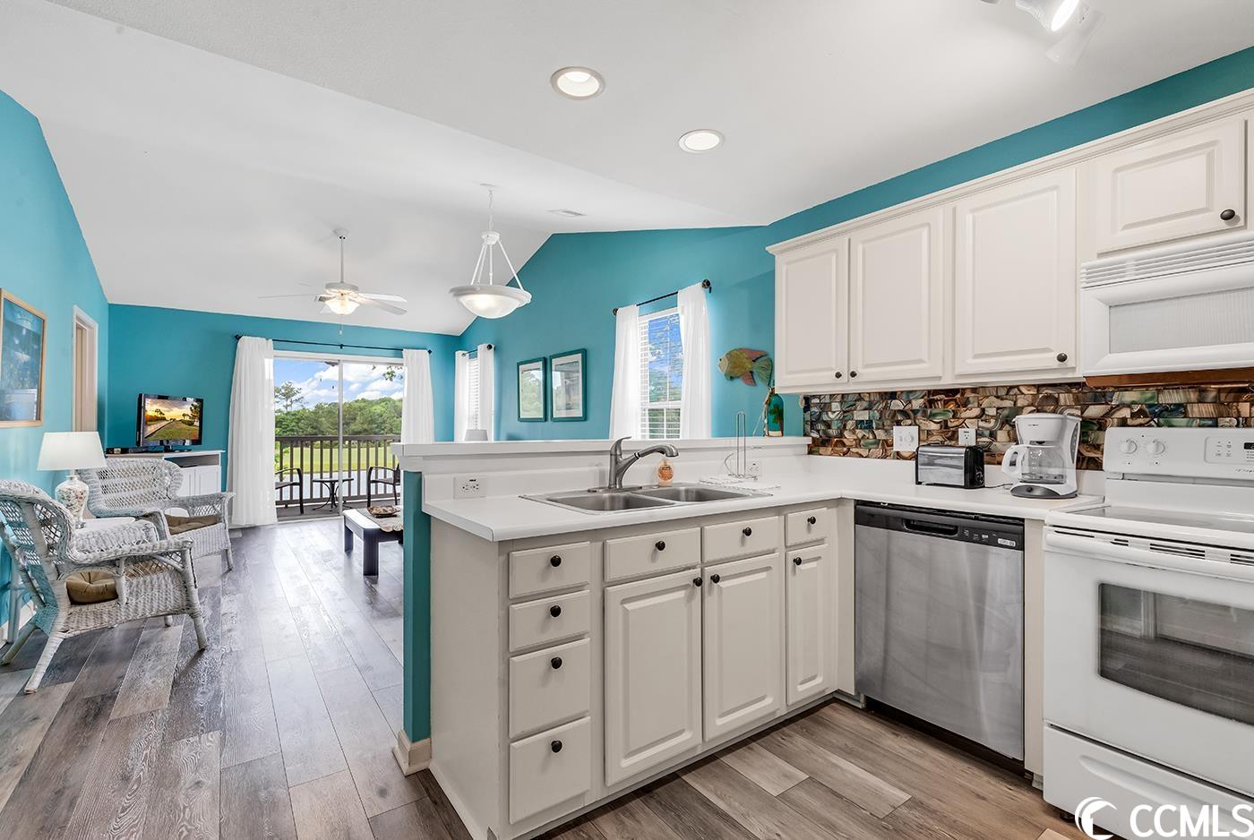 398 Blue Stem Dr. Unit: 59-F