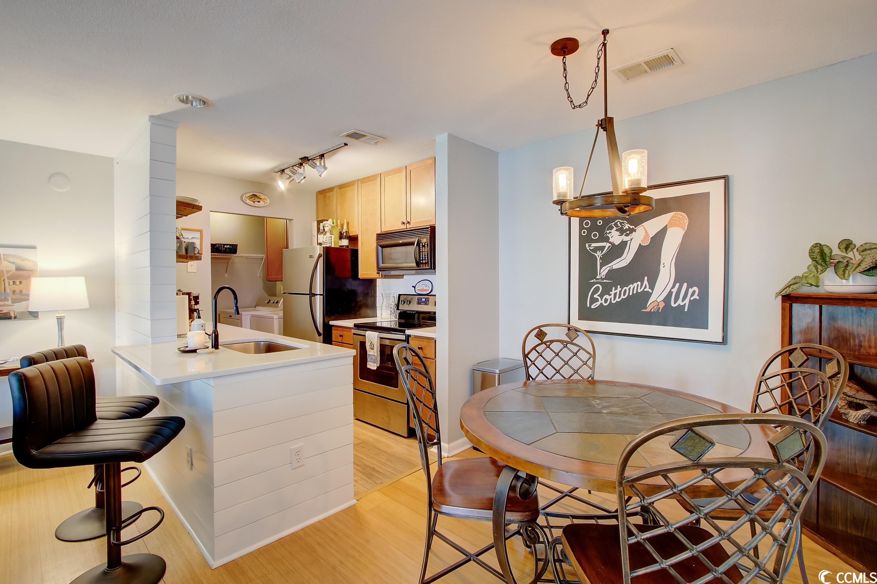 264 Alexandria Dr. Unit: 12