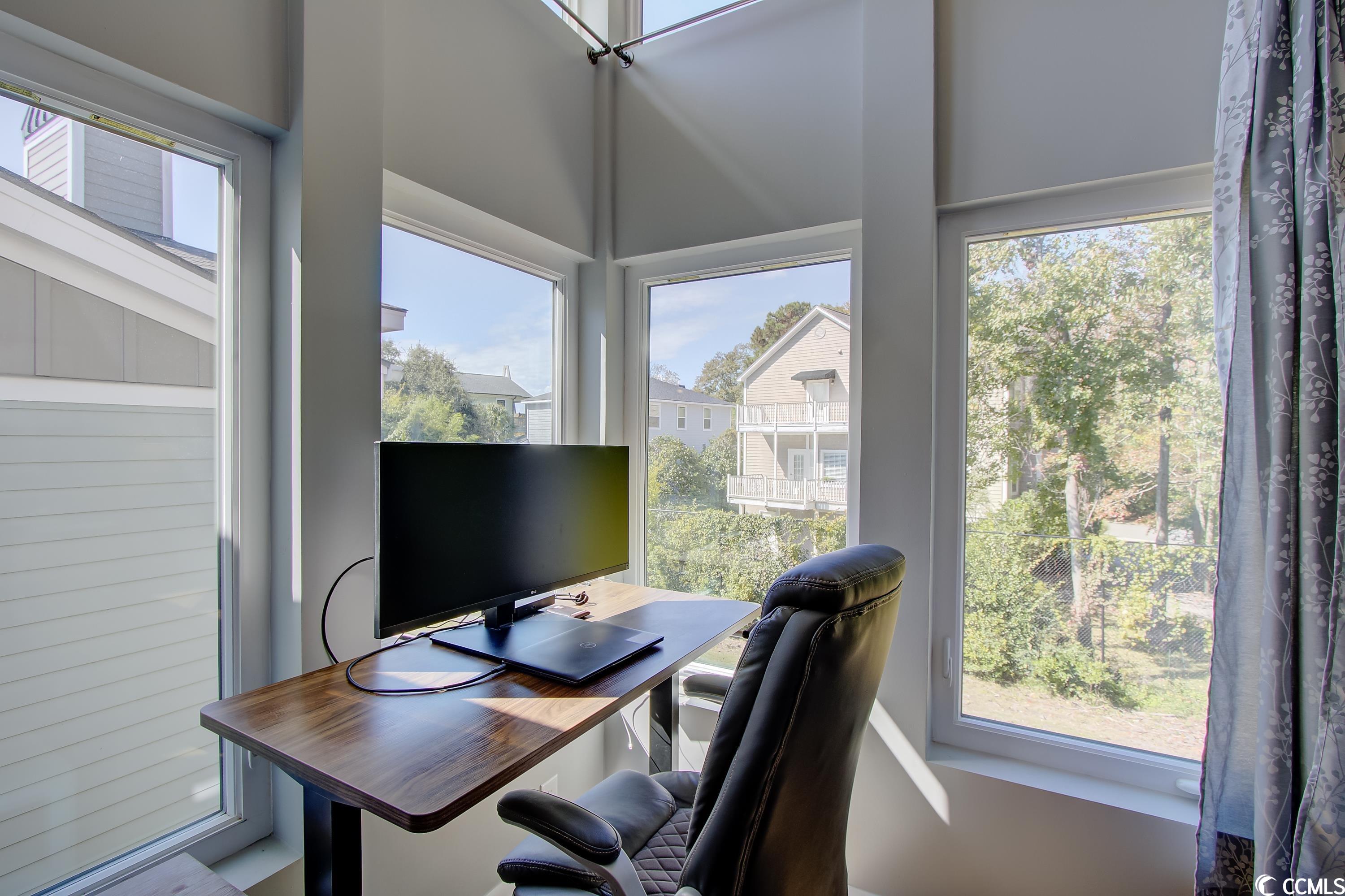 264 Alexandria Dr. Unit: 12