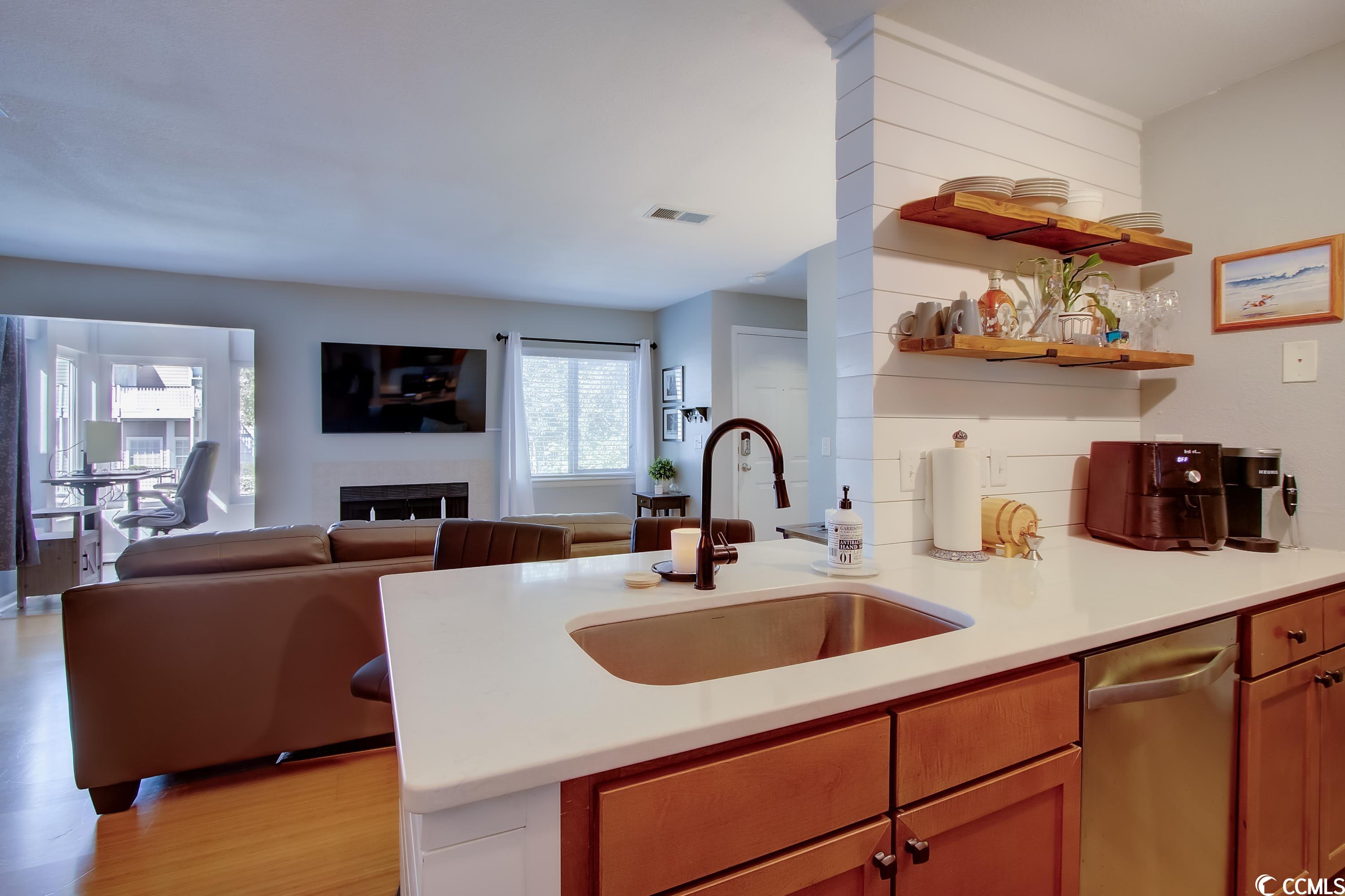 264 Alexandria Dr. Unit: 12
