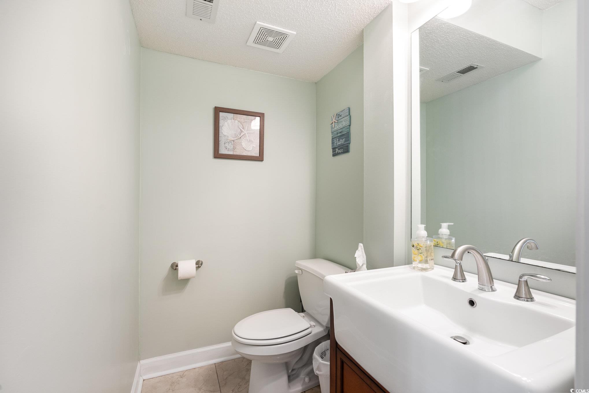 1027B Lakeside Dr. Unit: B
