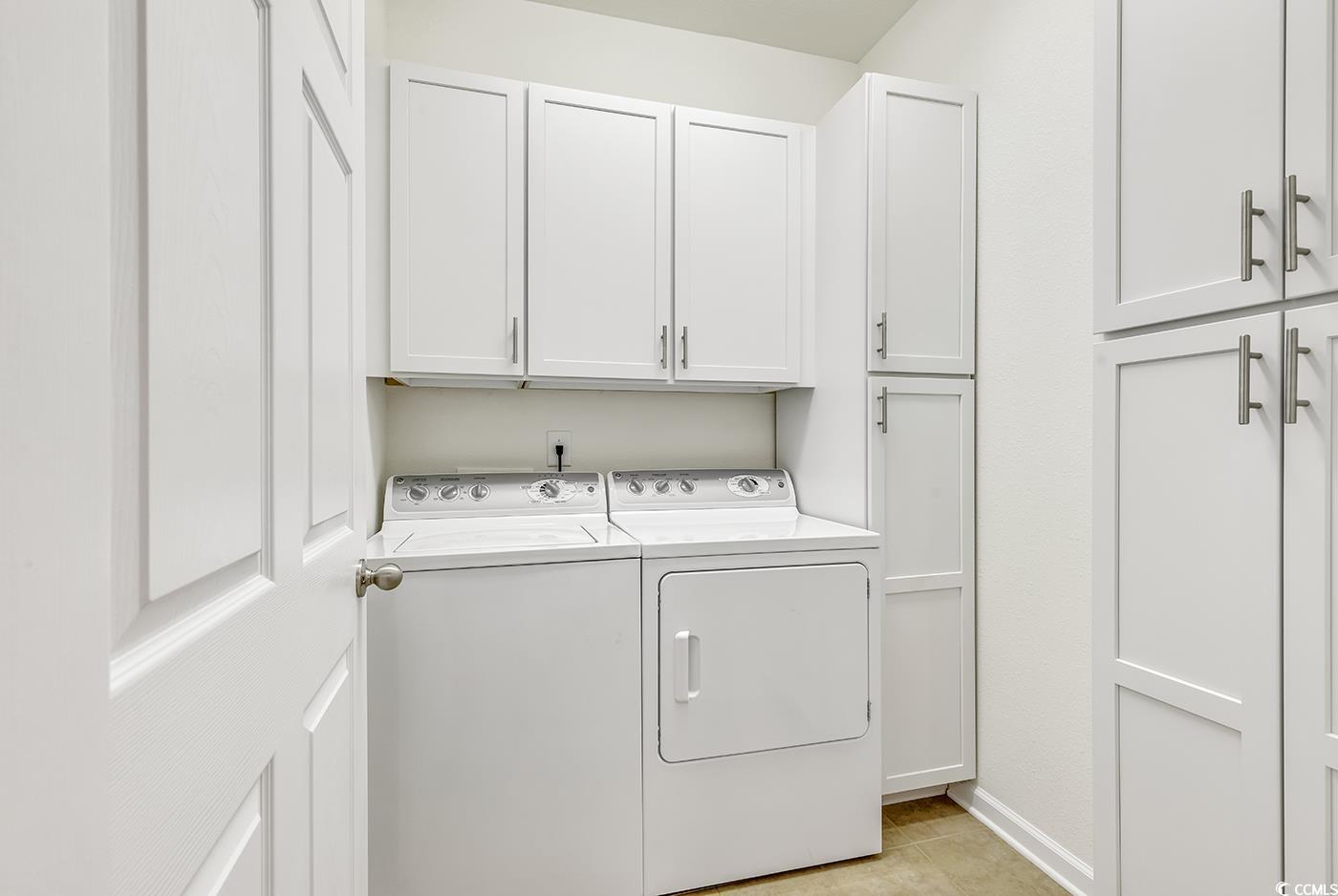 139 Chenoa Dr. Unit: 9 B