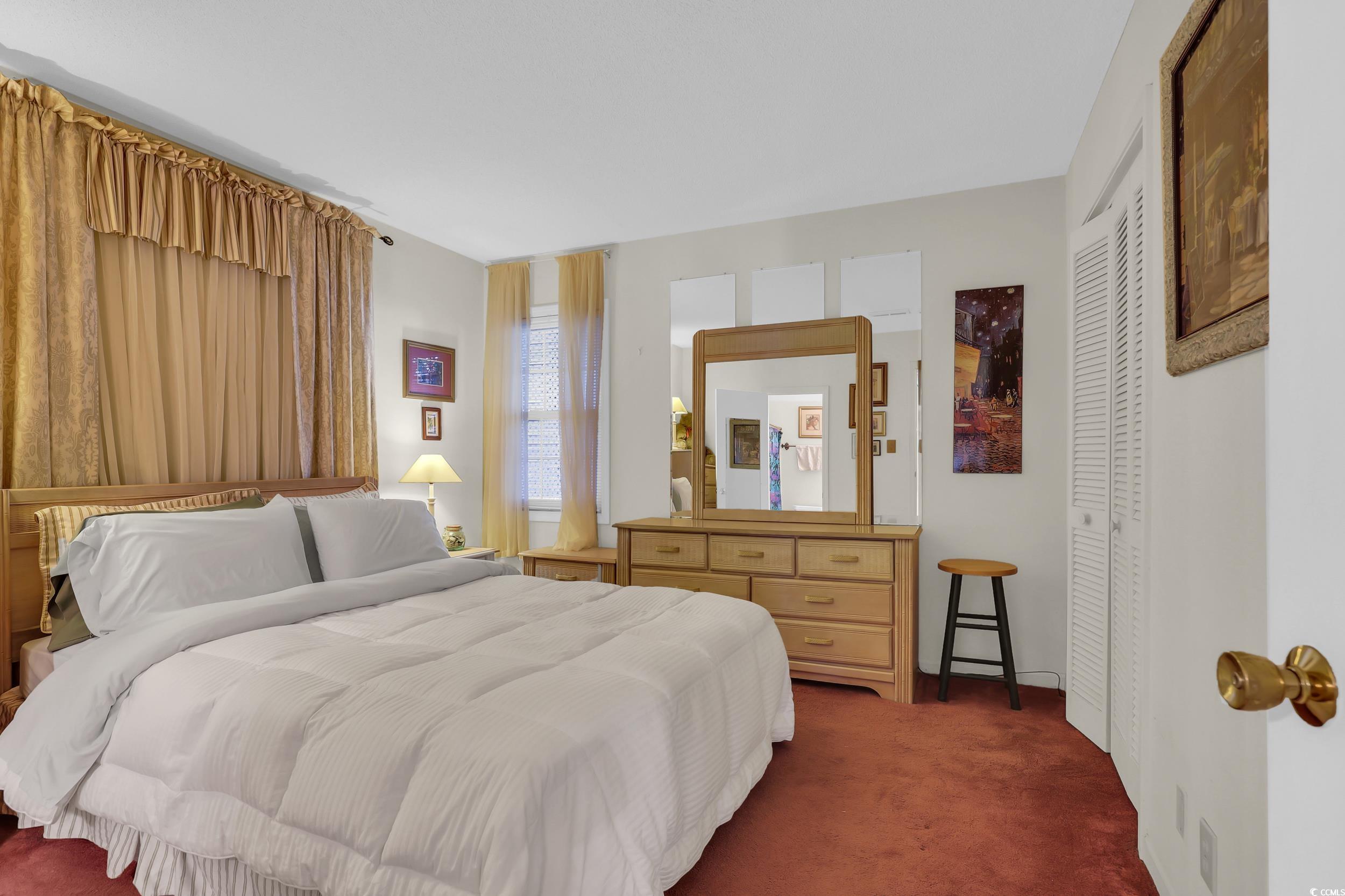 210 28th Ave. S Unit: 5