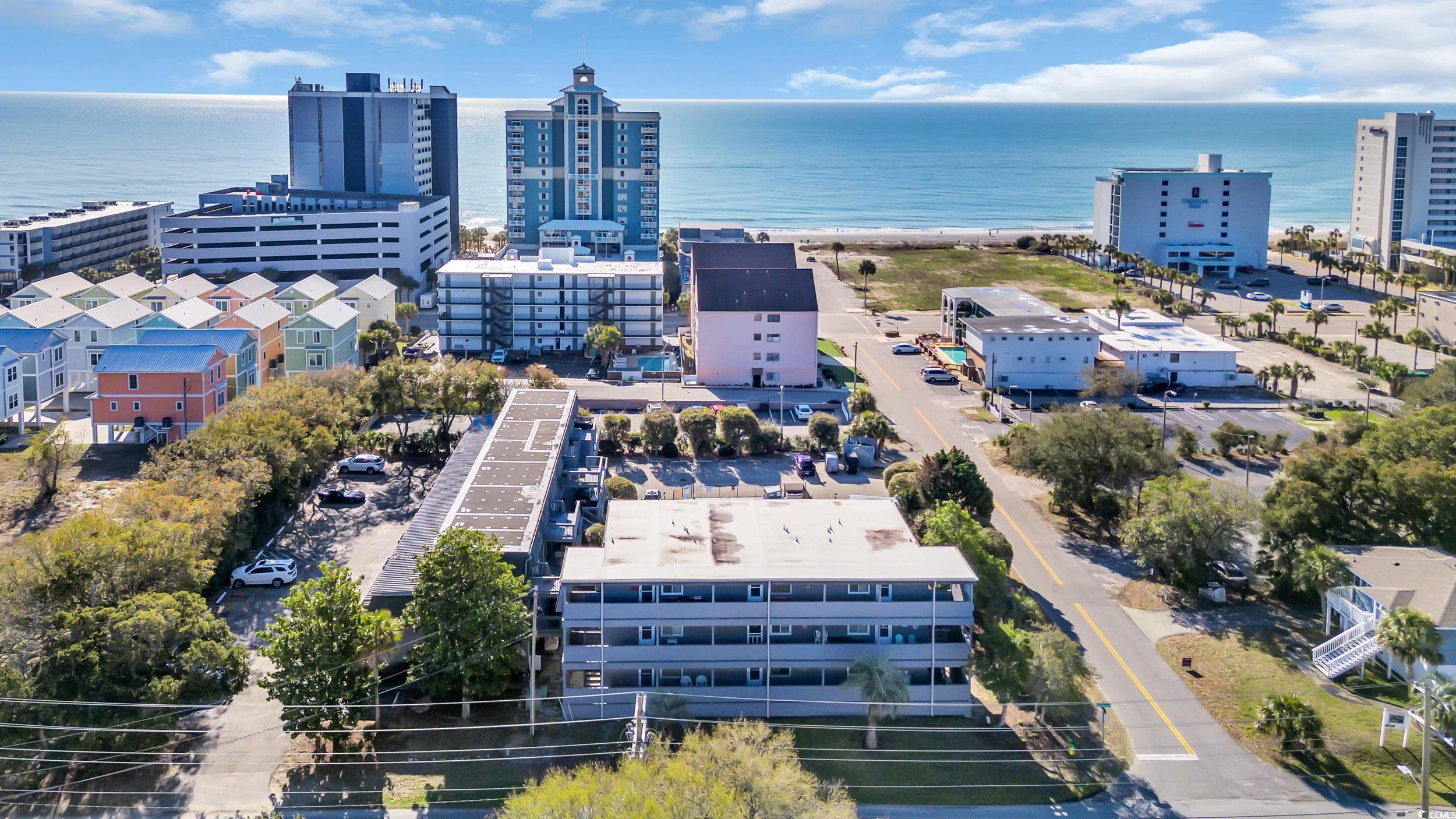 210 28th Ave. S Unit: 5