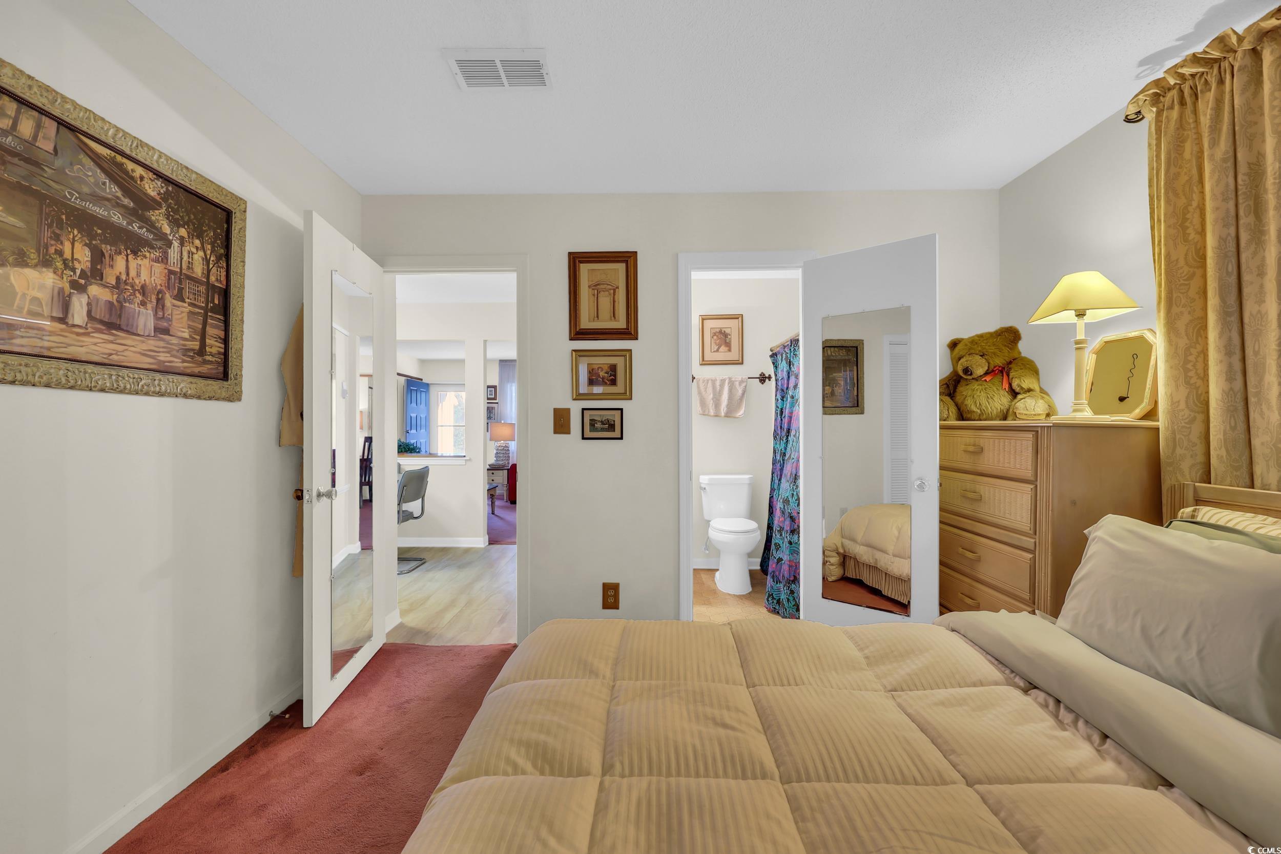 210 28th Ave. S Unit: 5