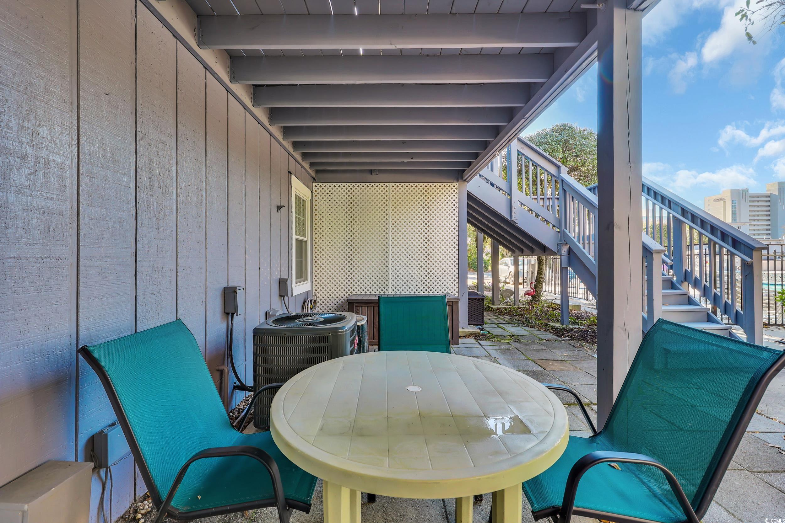 210 28th Ave. S Unit: 5
