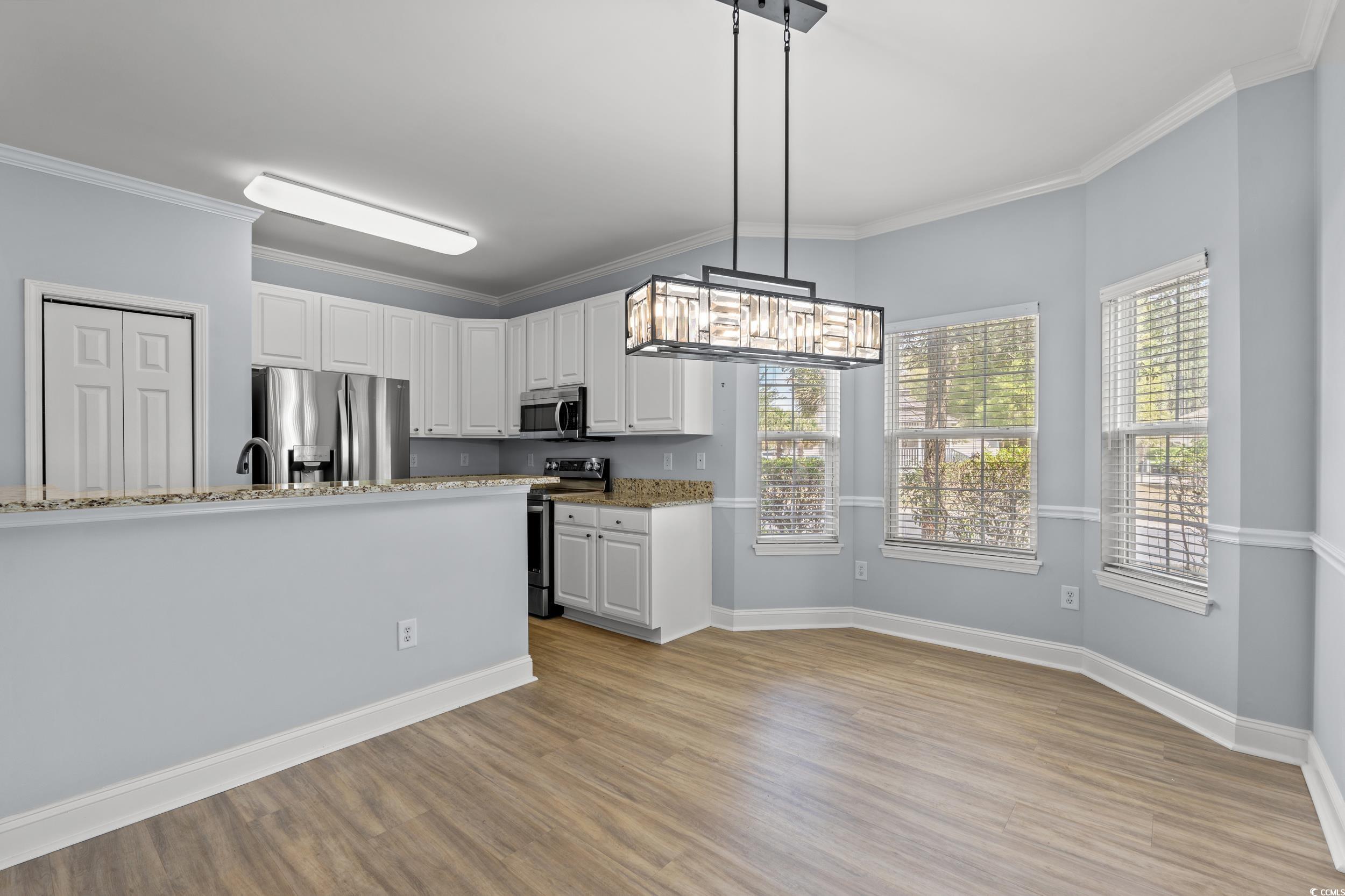 718 Botany Loop Unit: 718