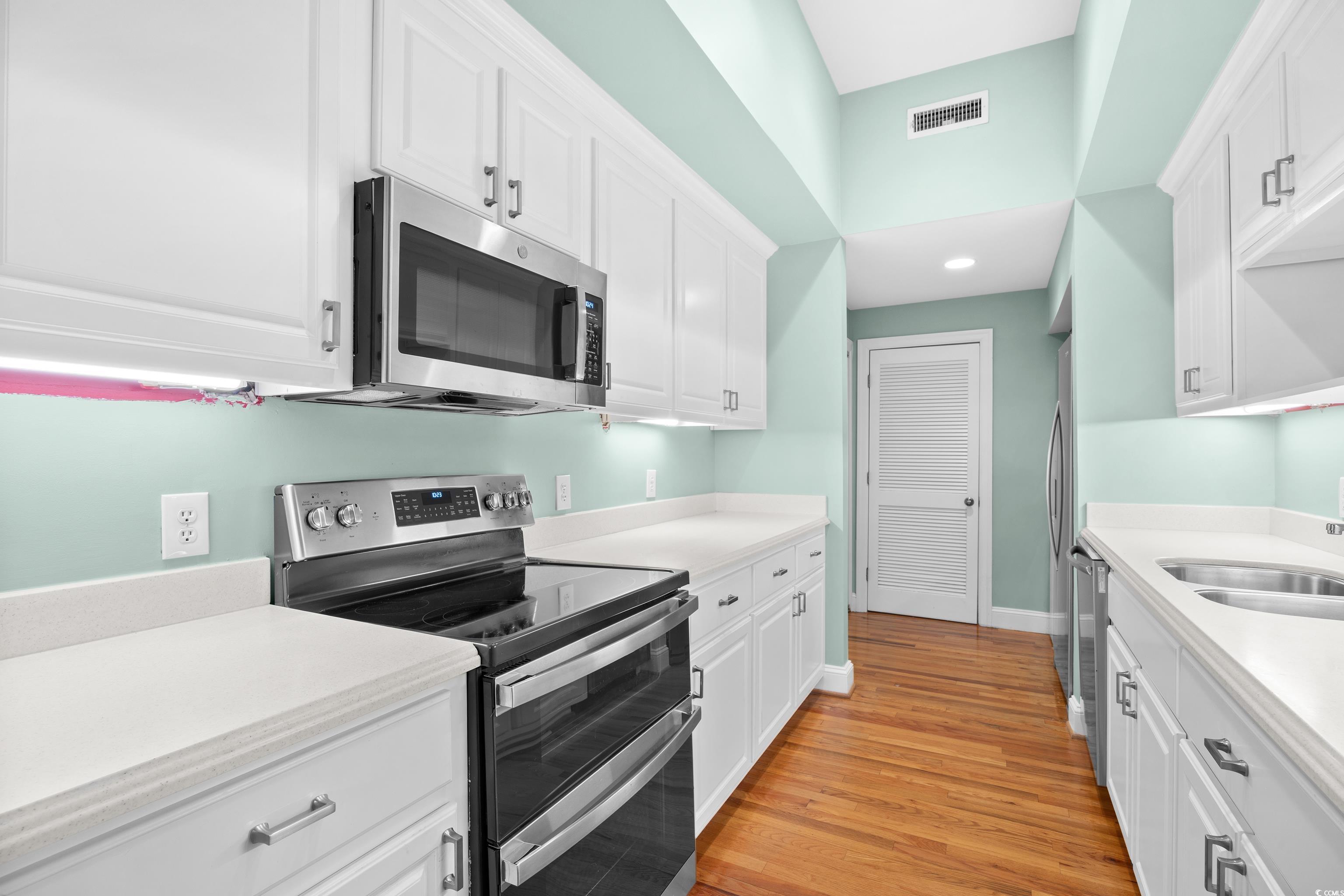 1970 Governors Landing Rd. Unit: 113