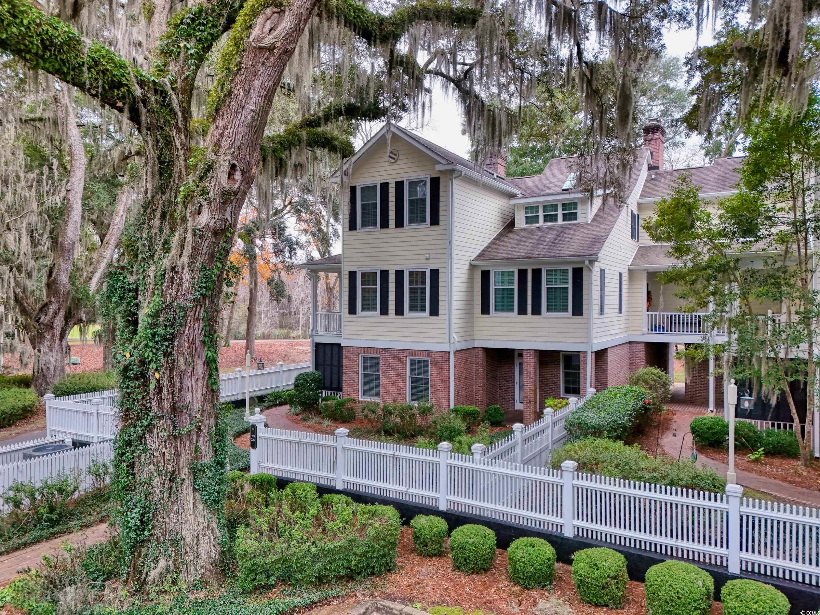 1970 Governors Landing Rd. Unit: 113