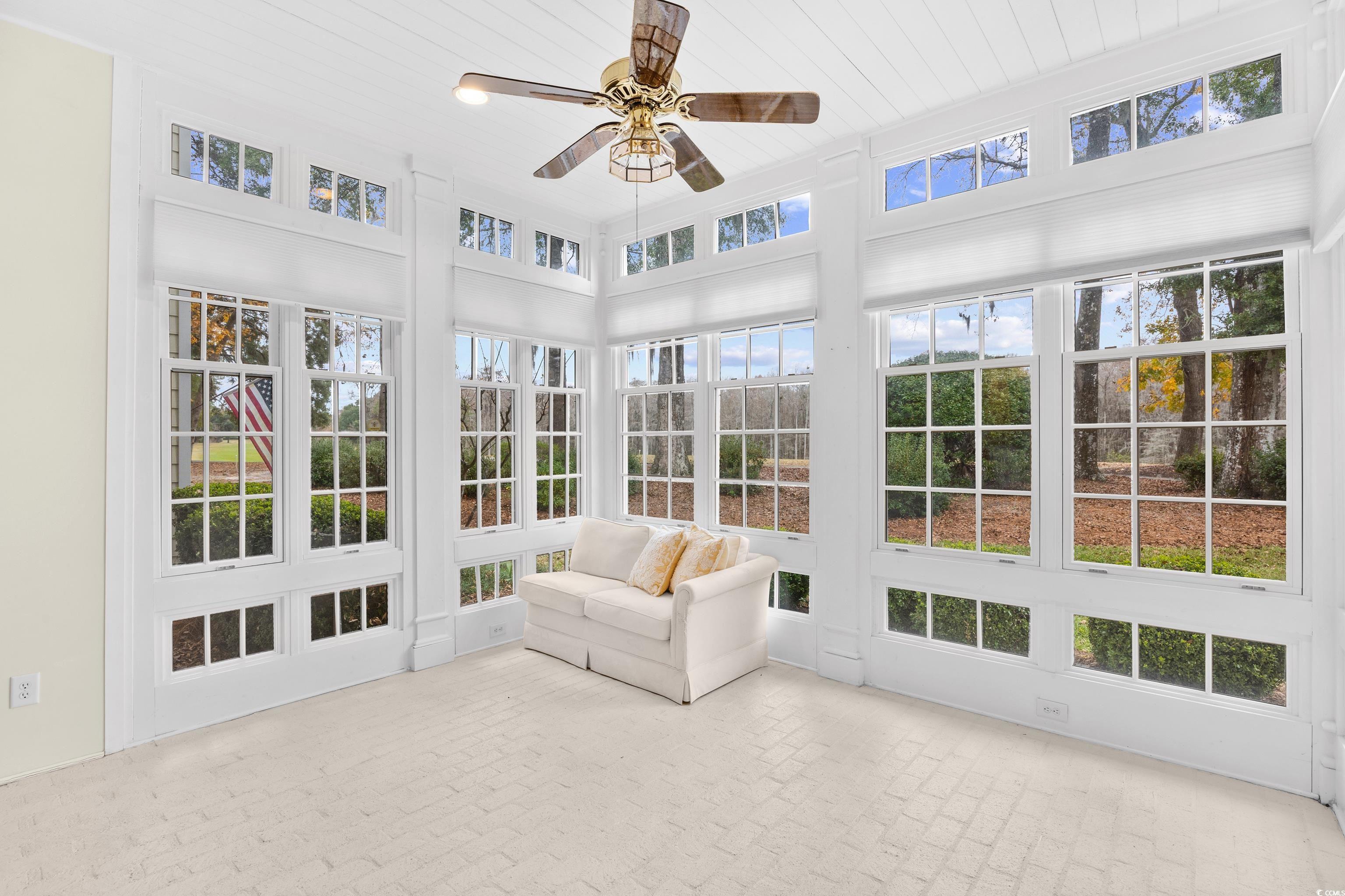 1970 Governors Landing Rd. Unit: 113