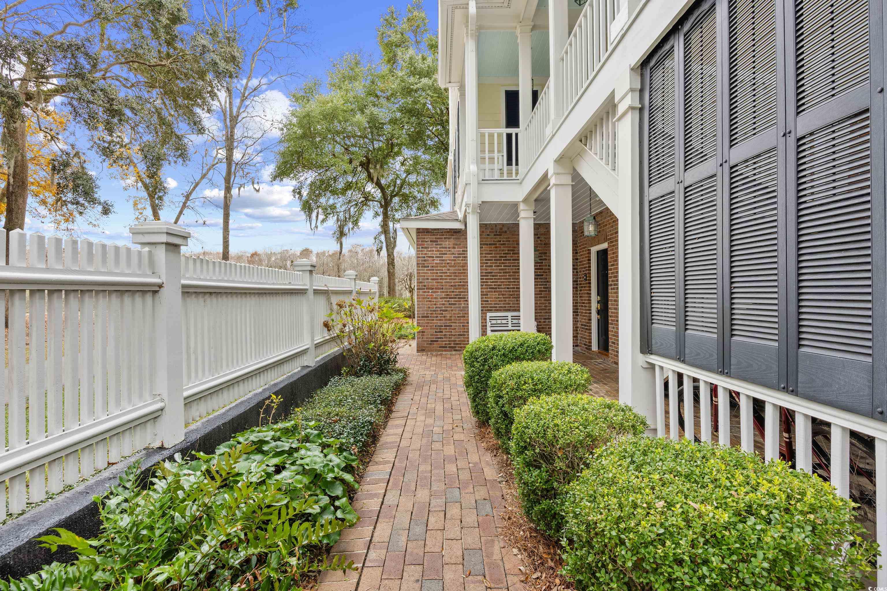1970 Governors Landing Rd. Unit: 113