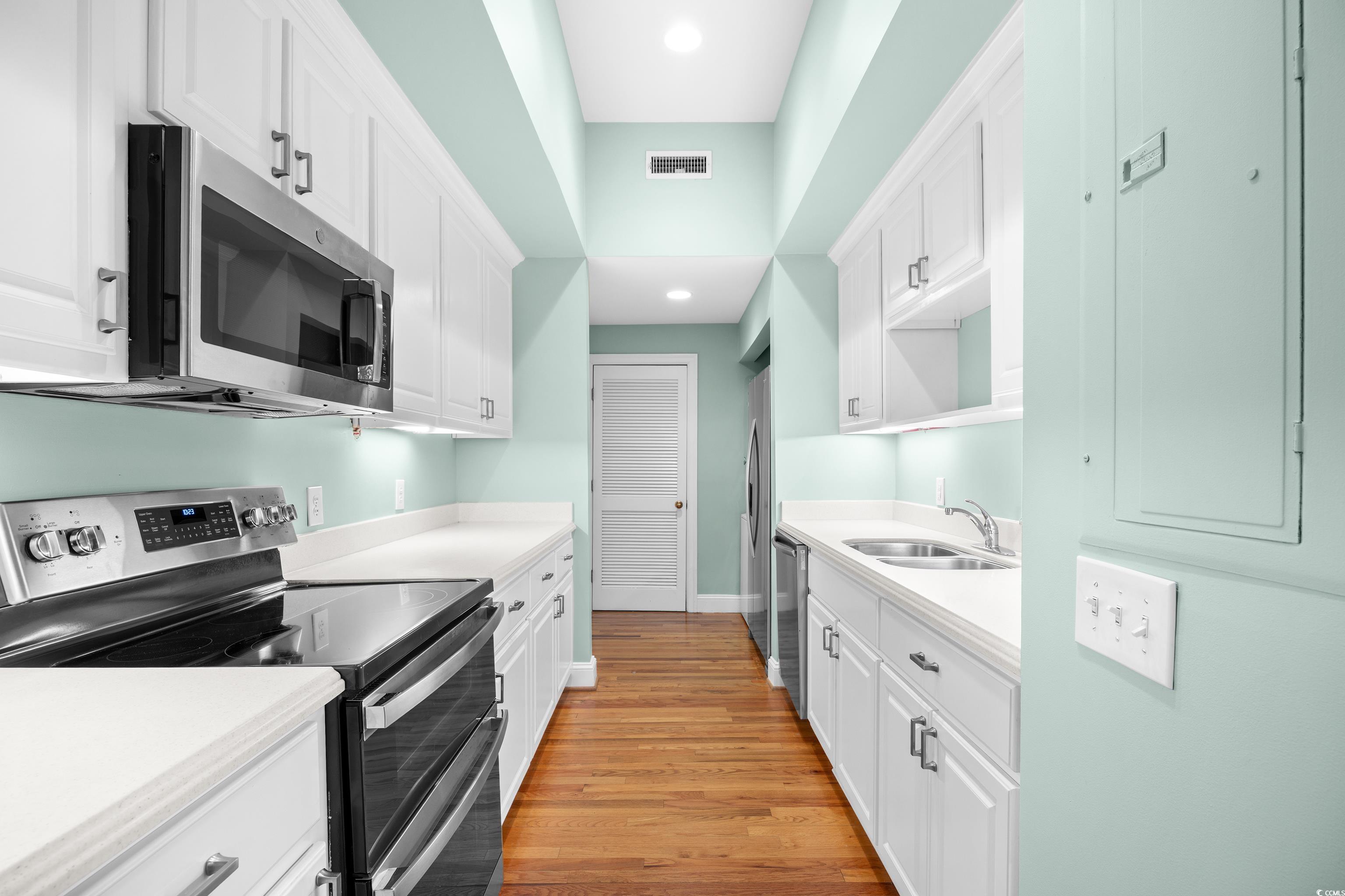 1970 Governors Landing Rd. Unit: 113