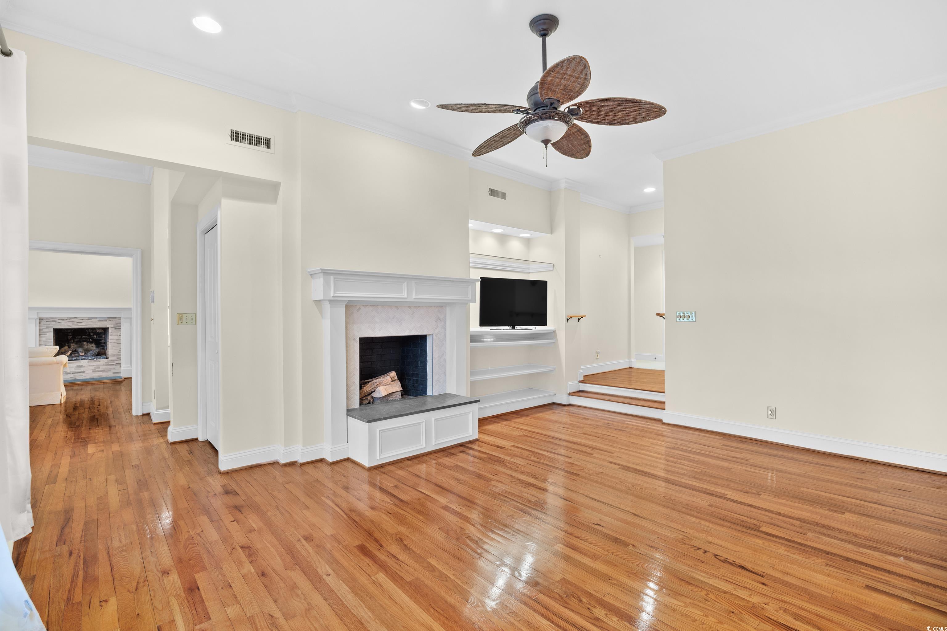 1970 Governors Landing Rd. Unit: 113