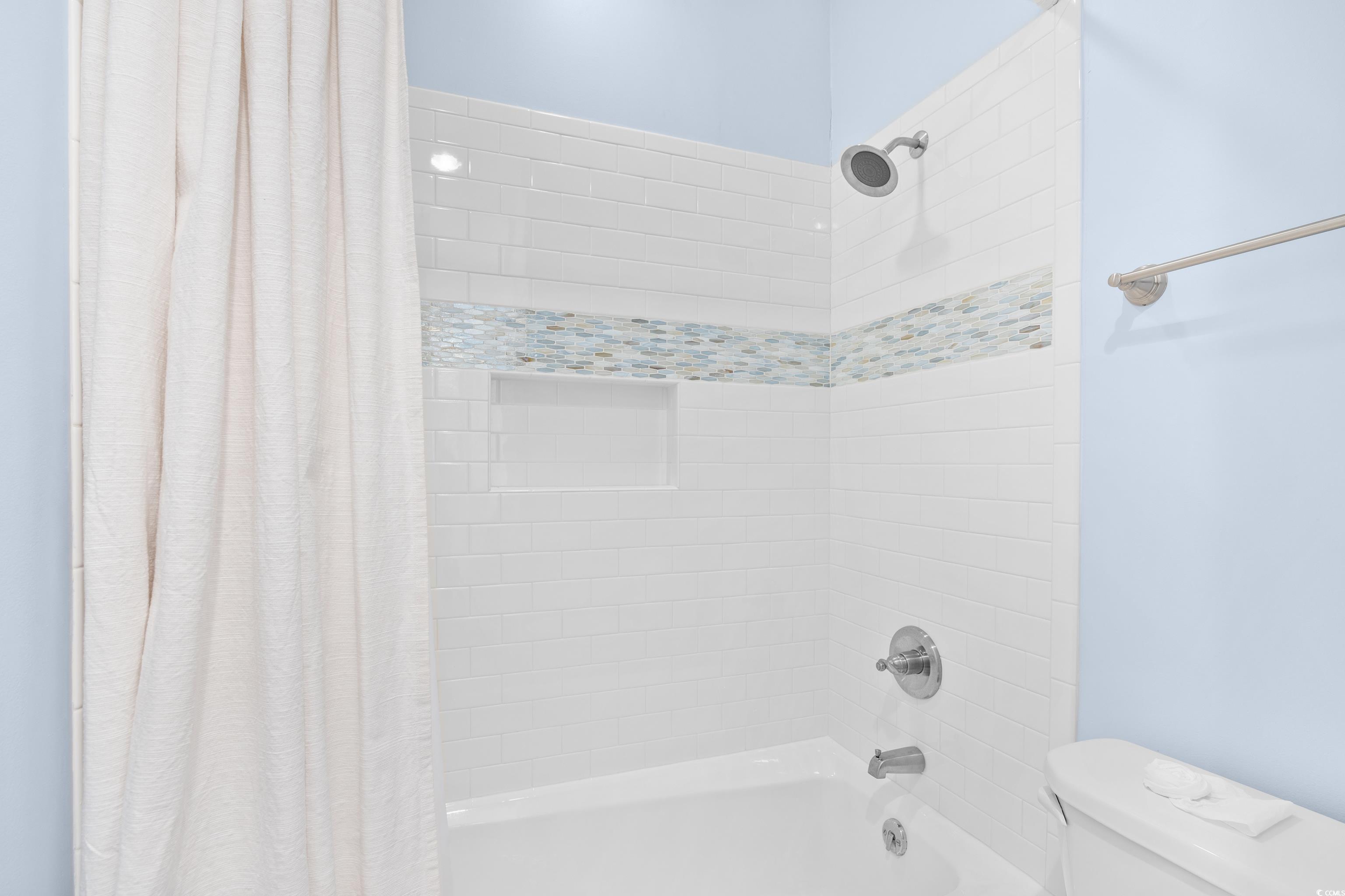 1970 Governors Landing Rd. Unit: 113