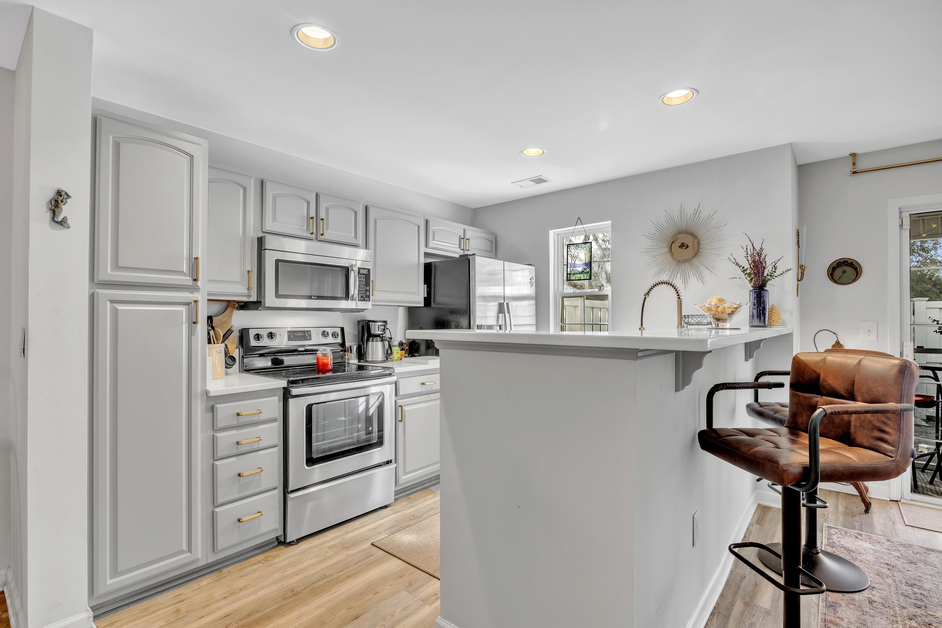 3557 Chestnut Dr. Unit: 3557