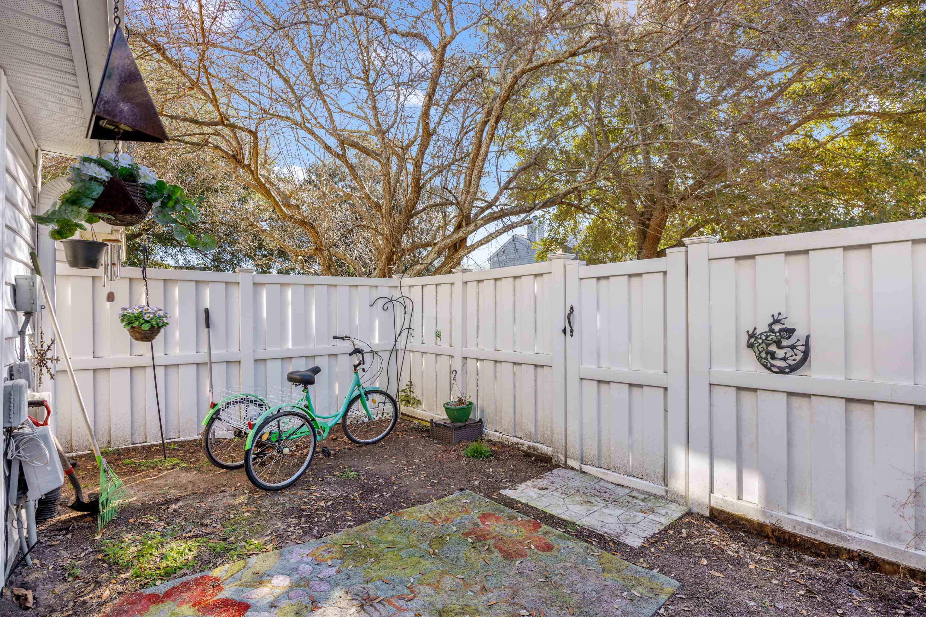 3557 Chestnut Dr. Unit: 3557