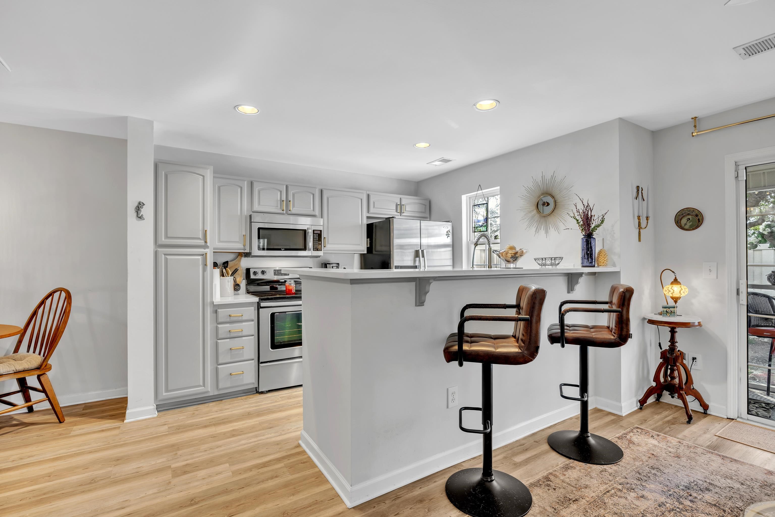 3557 Chestnut Dr. Unit: 3557