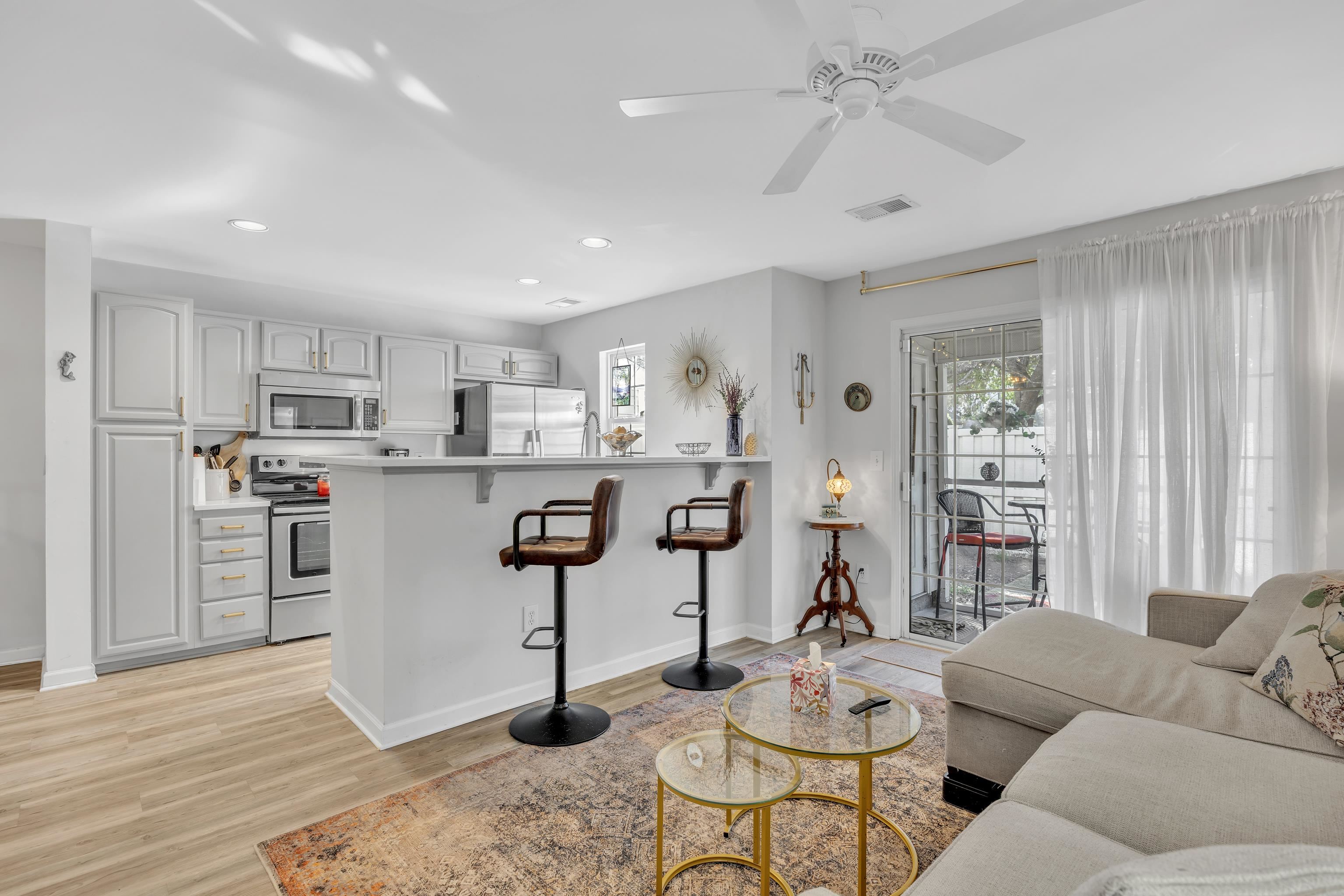 3557 Chestnut Dr. Unit: 3557