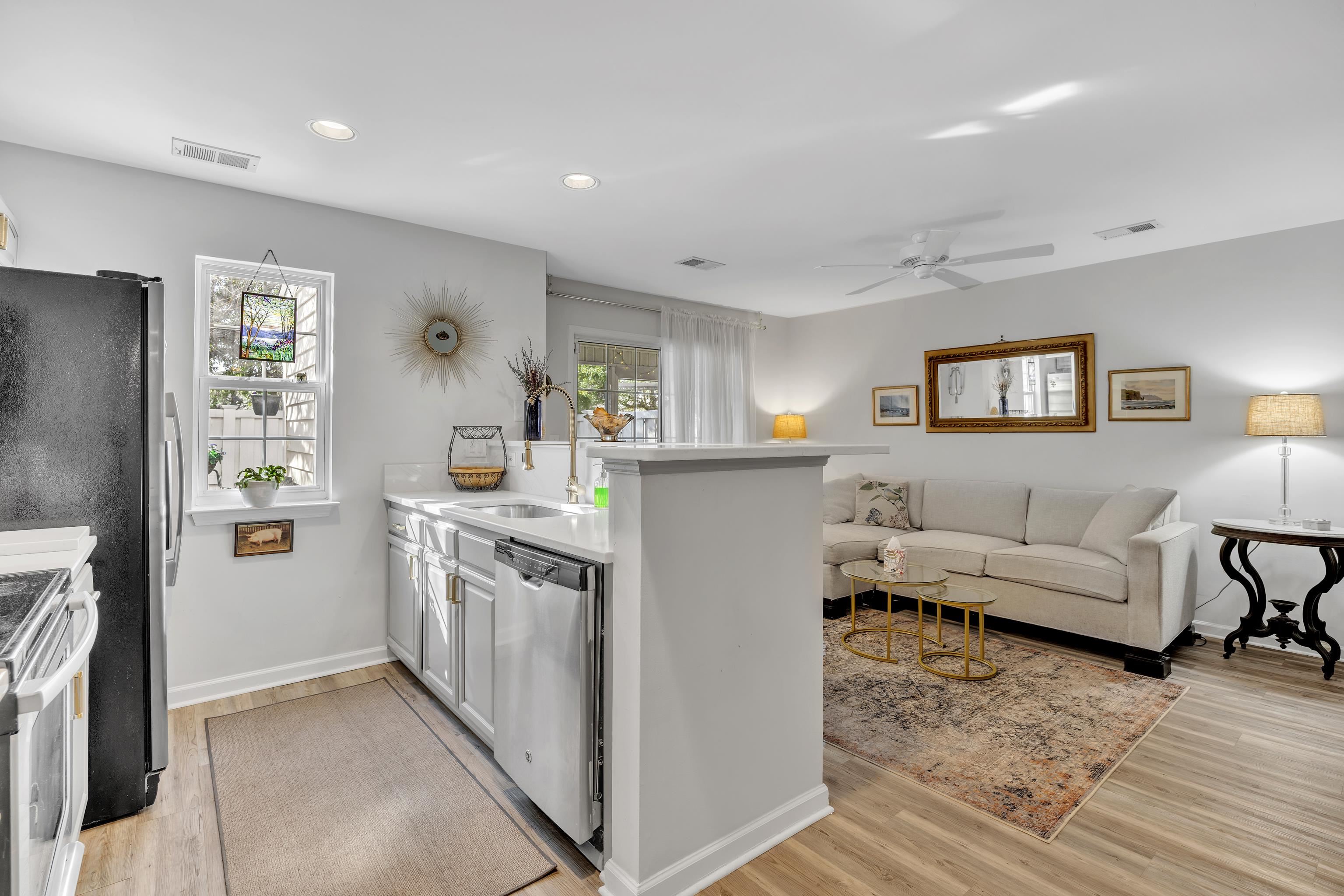 3557 Chestnut Dr. Unit: 3557