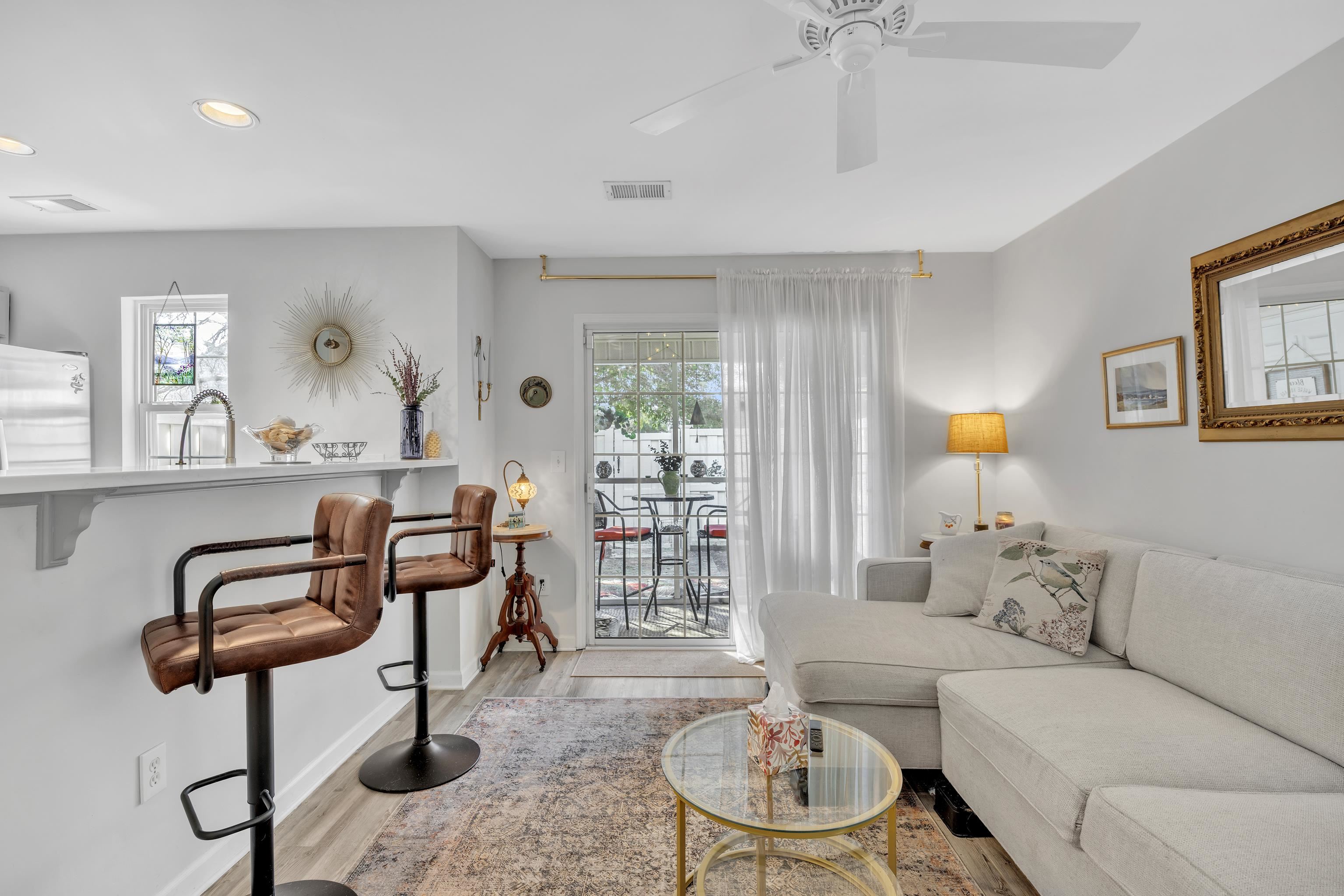 3557 Chestnut Dr. Unit: 3557