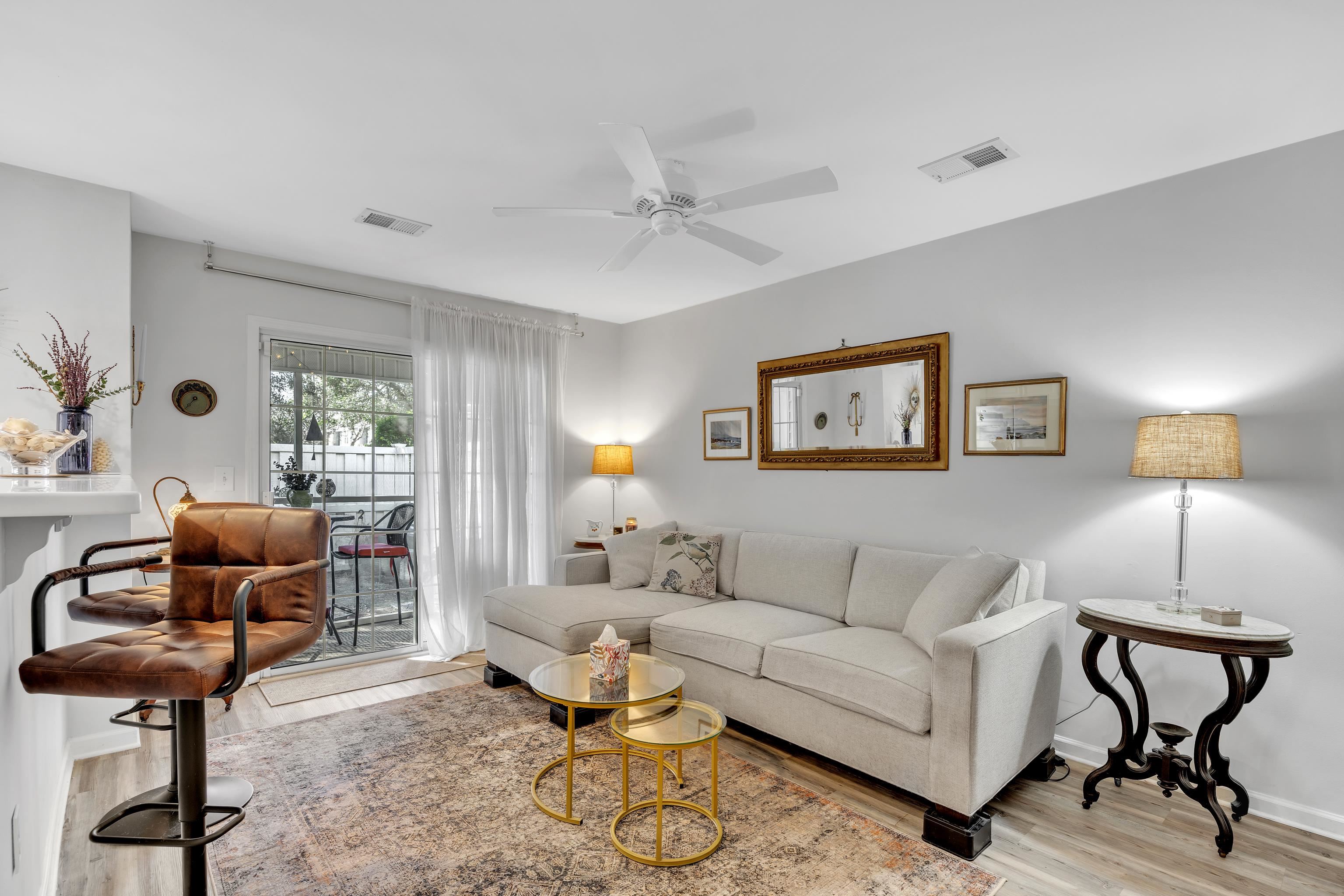 3557 Chestnut Dr. Unit: 3557