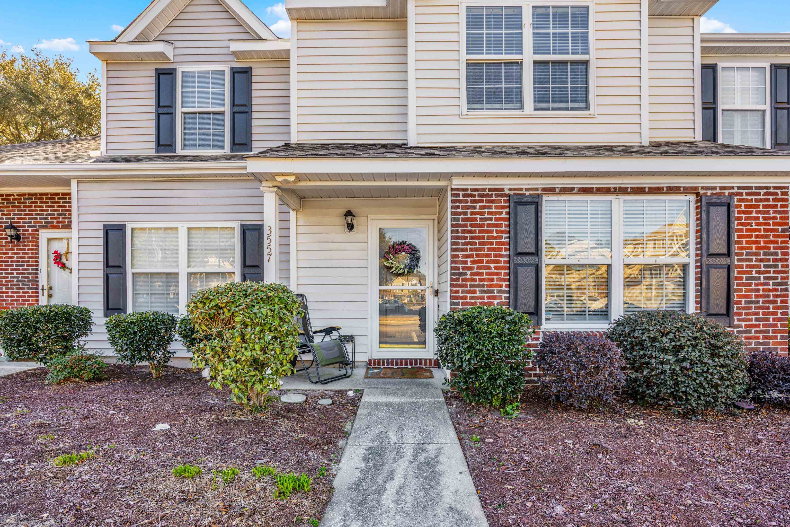 3557 Chestnut Dr. Unit: 3557