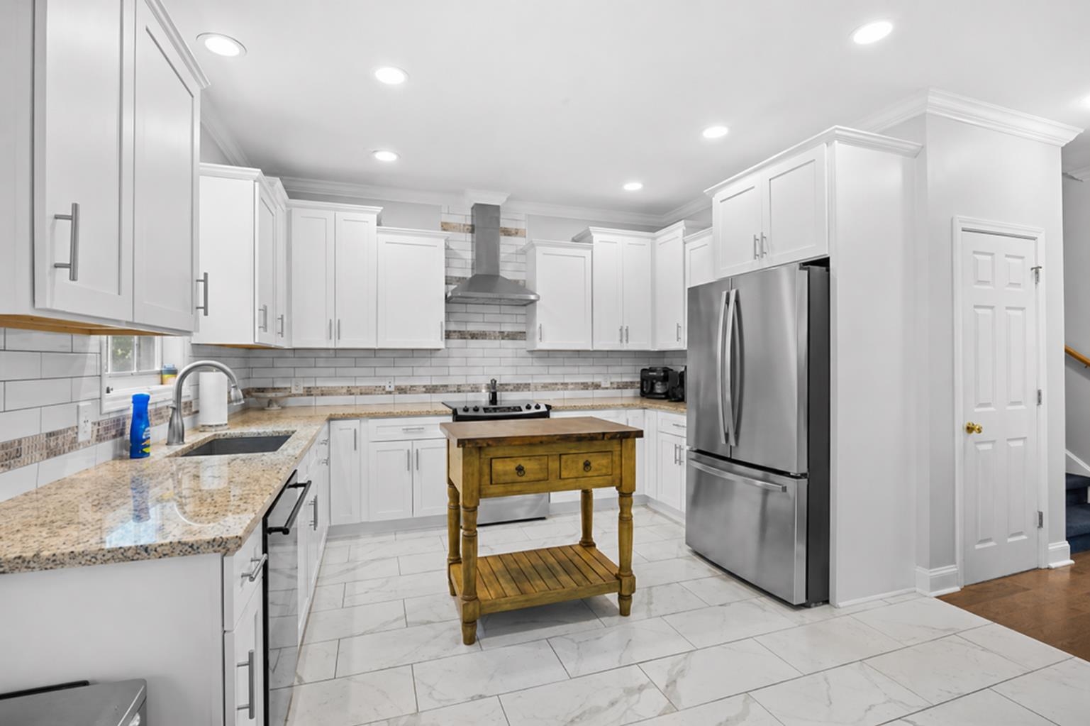 38 Mandarin Ct.