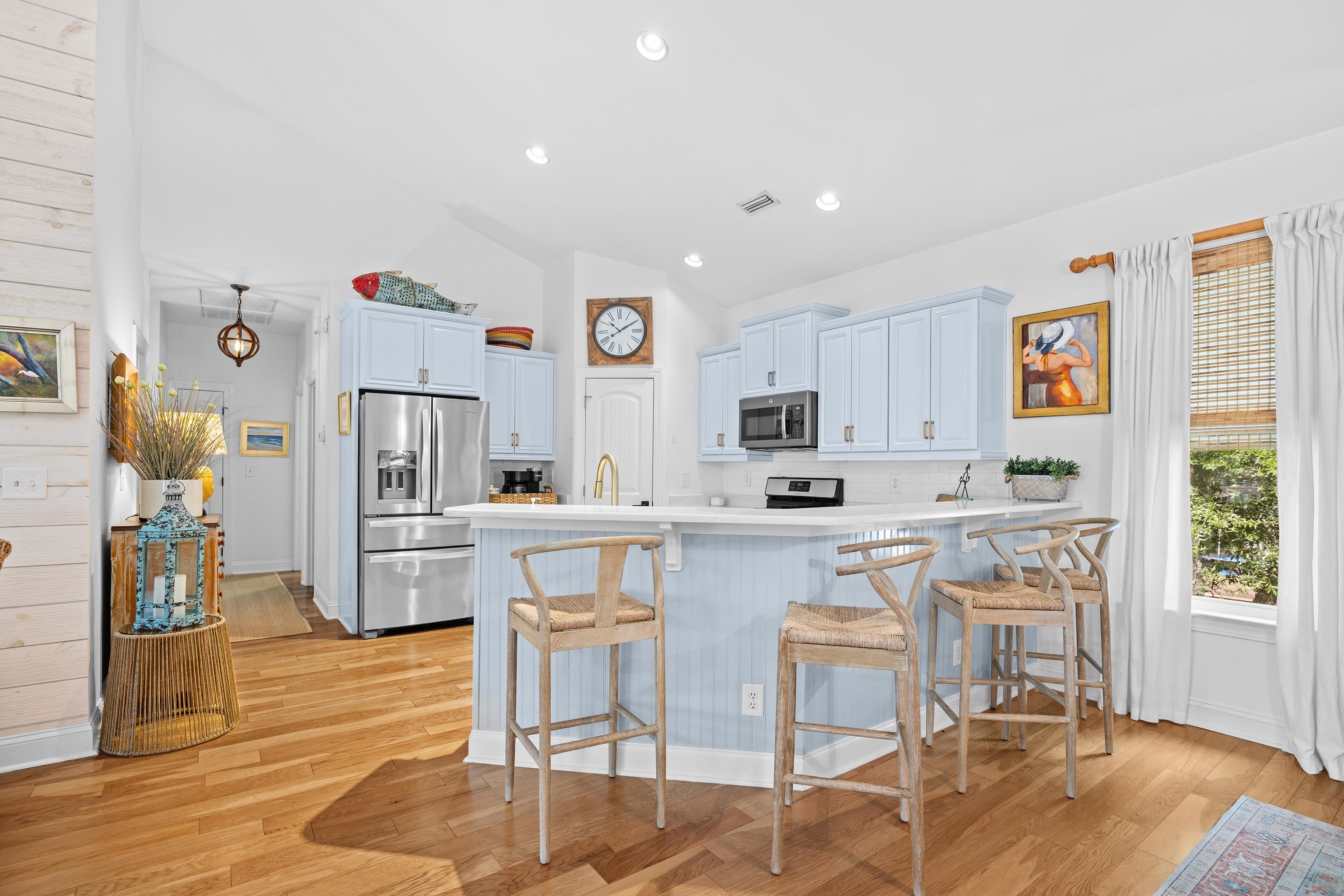 48 Cottage Dr.