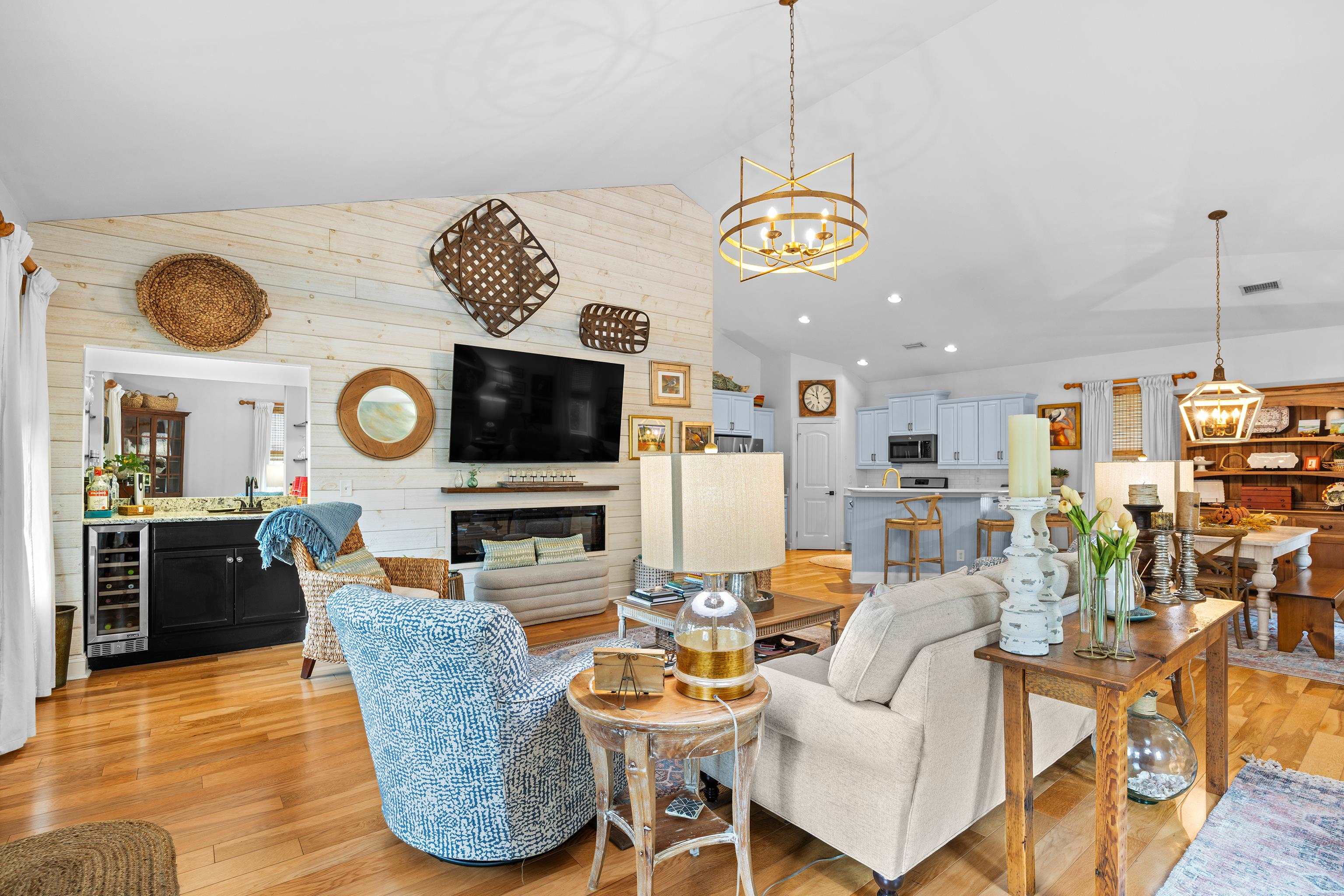 48 Cottage Dr.