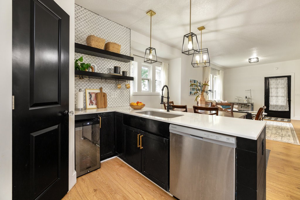 3264 E Clinton Avenue