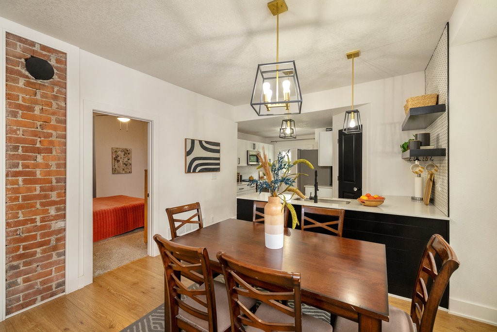 3264 E Clinton Avenue