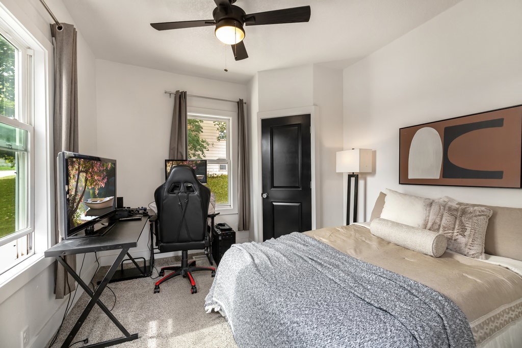 3264 E Clinton Avenue