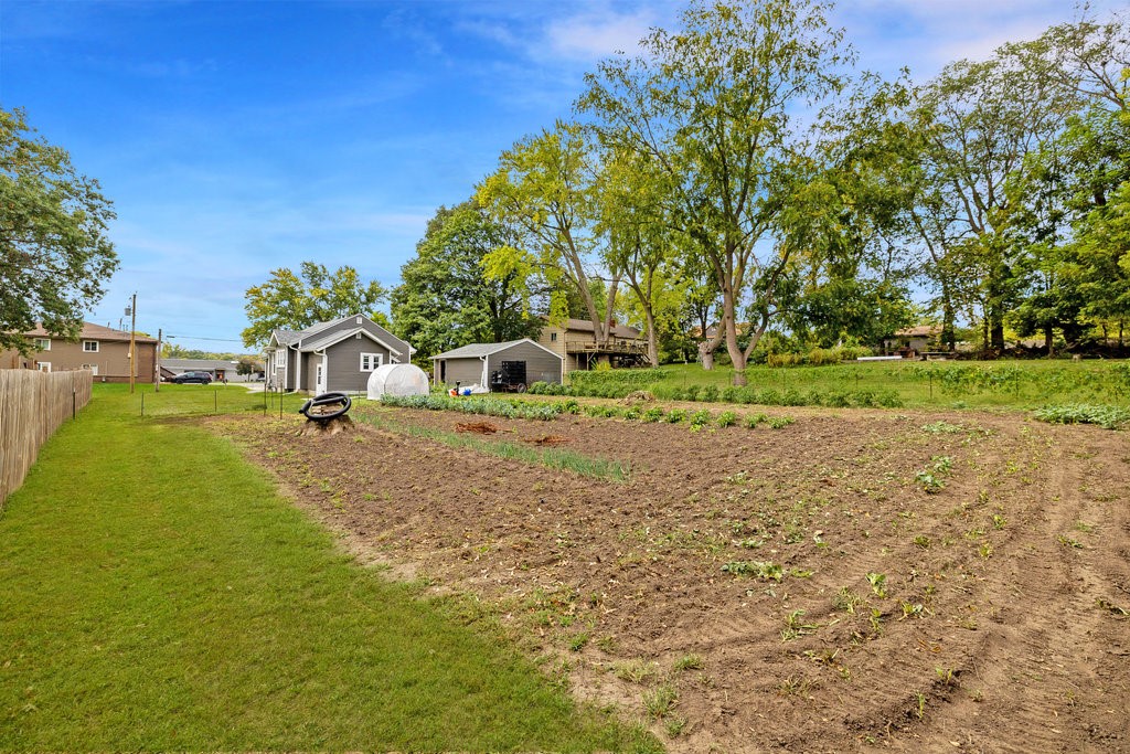 3264 E Clinton Avenue