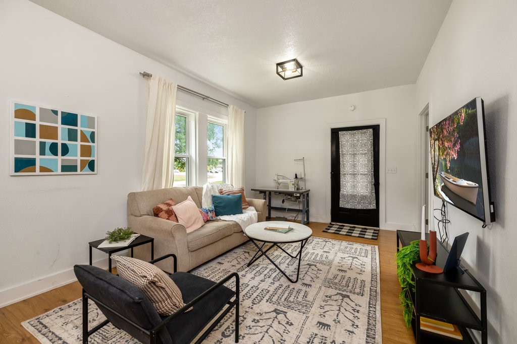 3264 E Clinton Avenue