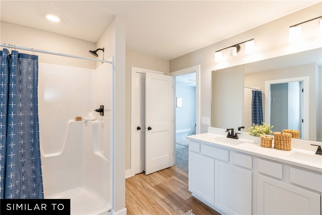 14203 North Valley Drive