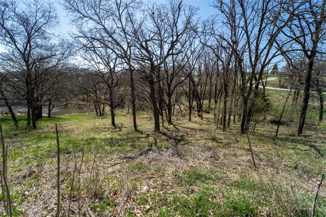 8127 Oak Ridge Drive