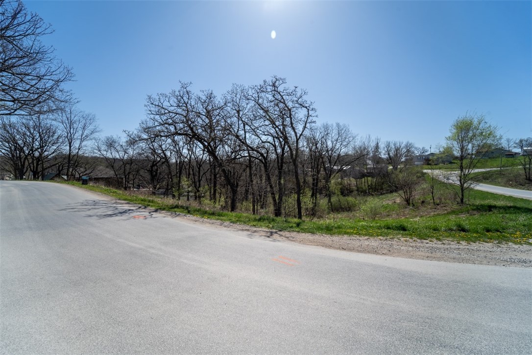 8127 Oak Ridge Drive