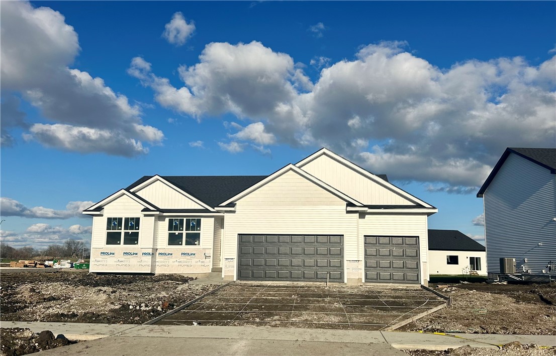 685 NW Prairie Rose Lane