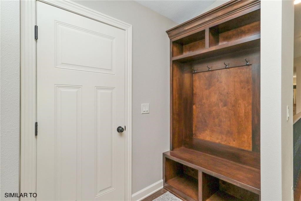 685 NW Prairie Rose Lane