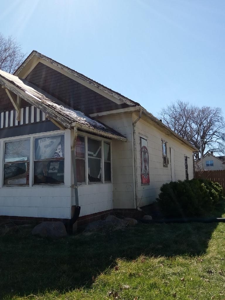 1626 Mamie Eisnhower Avenue