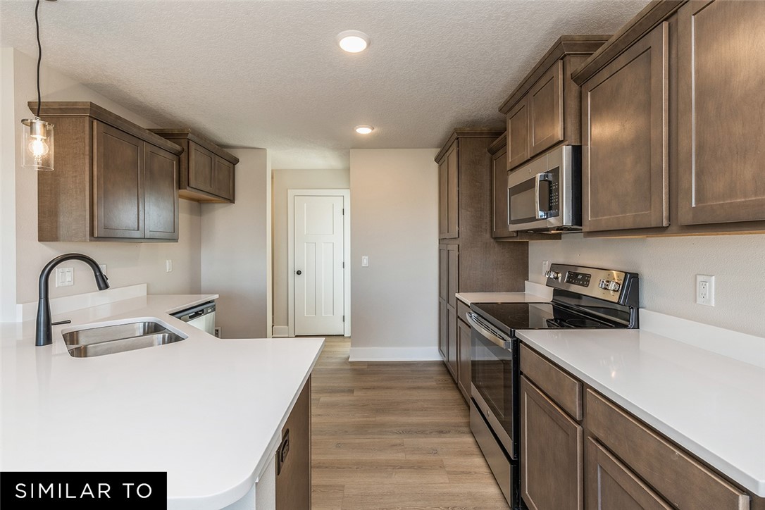 325 NW Rosemont Circle