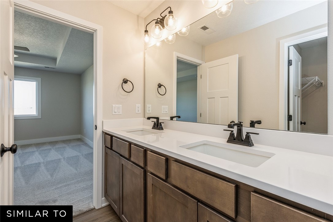 325 NW Rosemont Circle