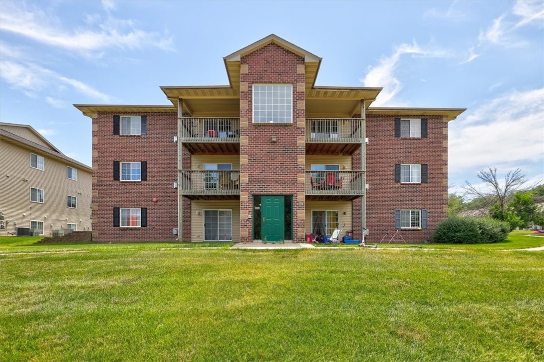 5924 Sutton Place 6
