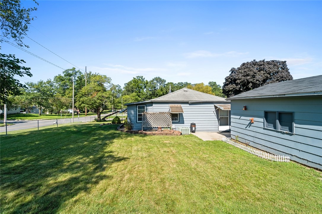 3925 SE 8th Street