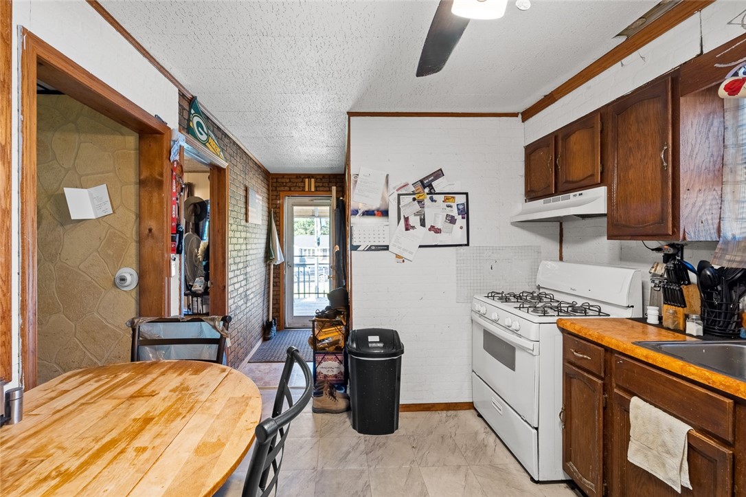 3925 SE 8th Street