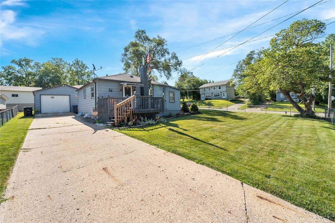 3925 SE 8th Street
